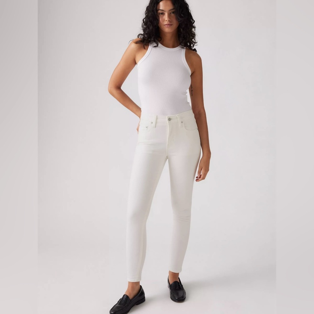 Levi's® Premium
721 HIGH RISE SKINNY WOMEN'S JEANS 29W 30L Cloud Dancer - White